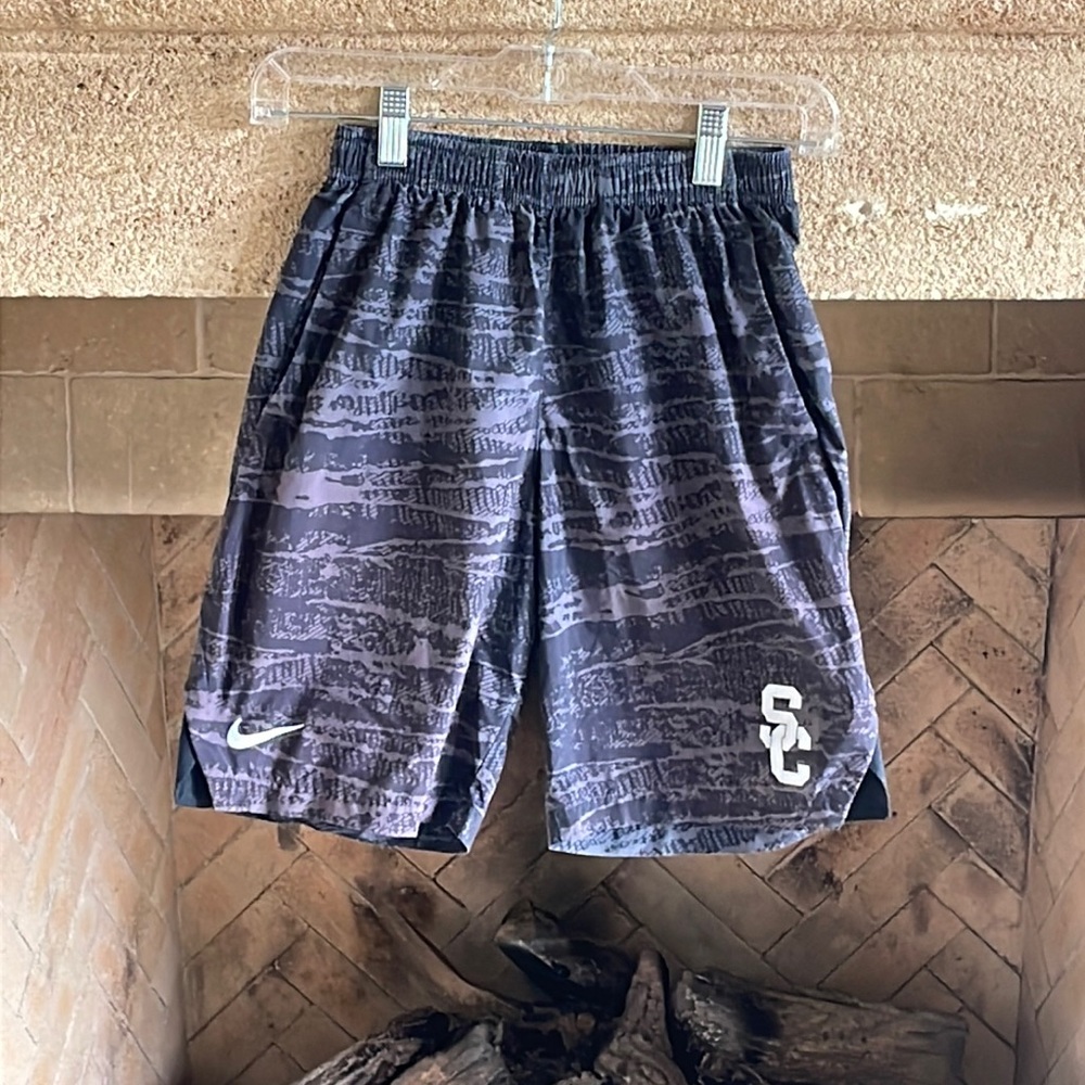 Youth Nike USC Trojans Performance Fly Shorts